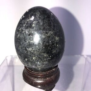 Green and Black Alabaster Egg with wood Stand 2 tall made in Italy 1980